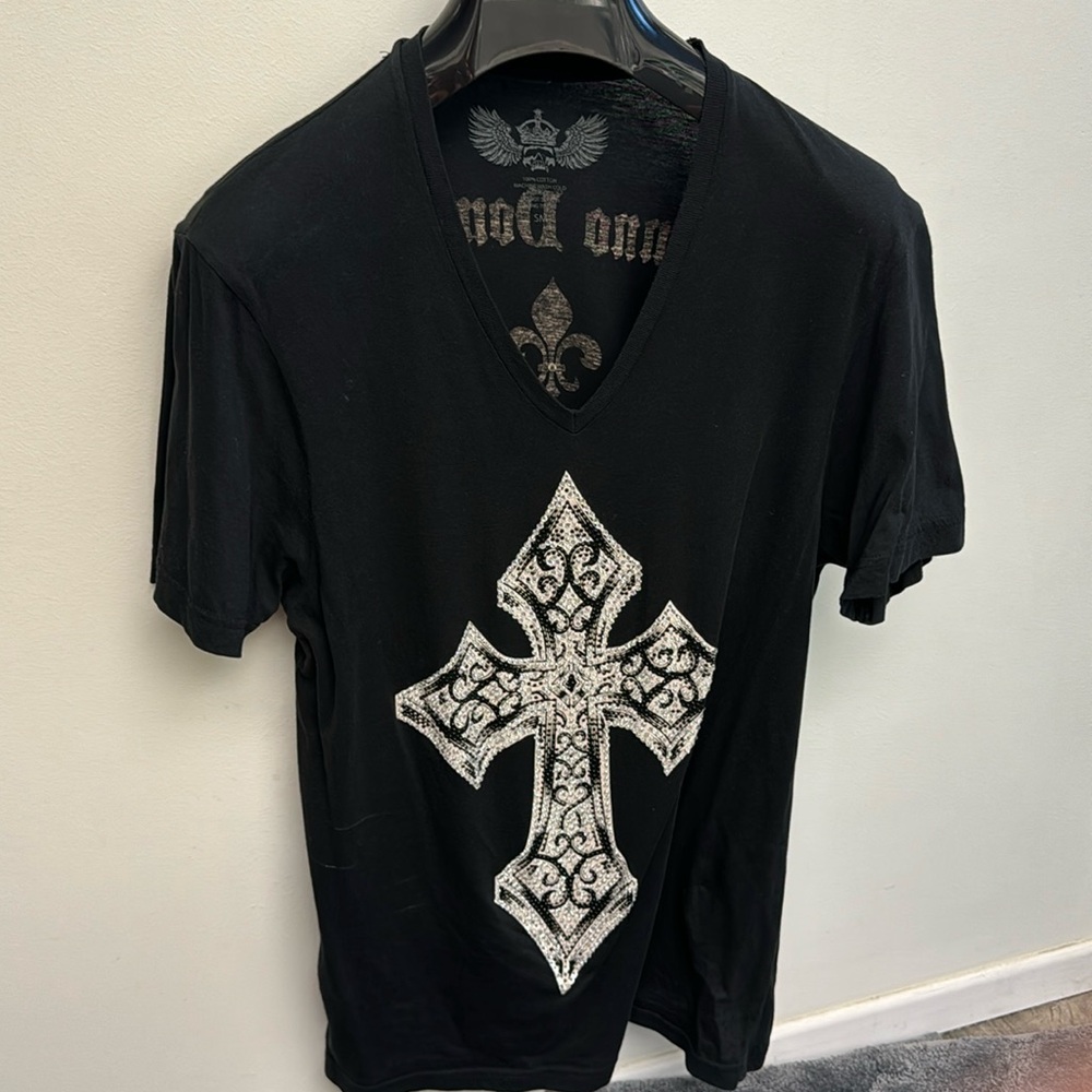 Vintage 1990s Anno Domini black V neck crystal cross tshirt Small reg